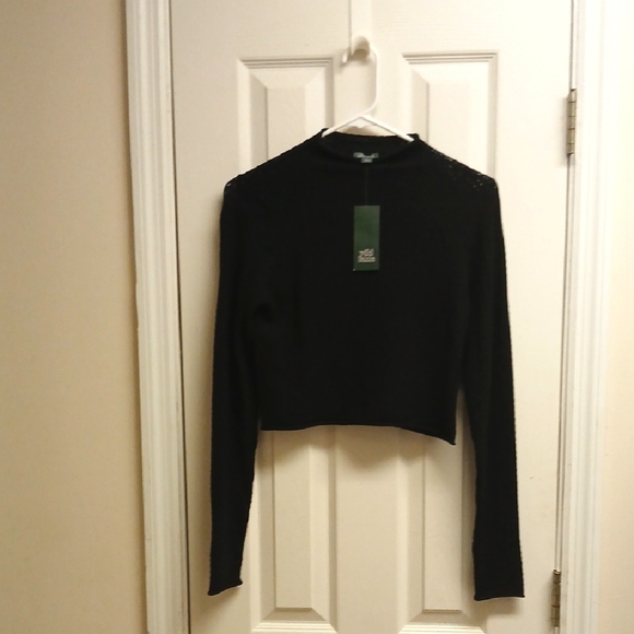 WILD FABLE Cropped Over Sweater Or Top. Black Size S NWT - Picture 1 of 5